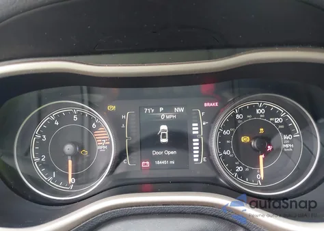 2017 Jeep Cherokee Latitude Fwd z USA, uszkodzony, nr VIN 1C4PJLCB8HW640539